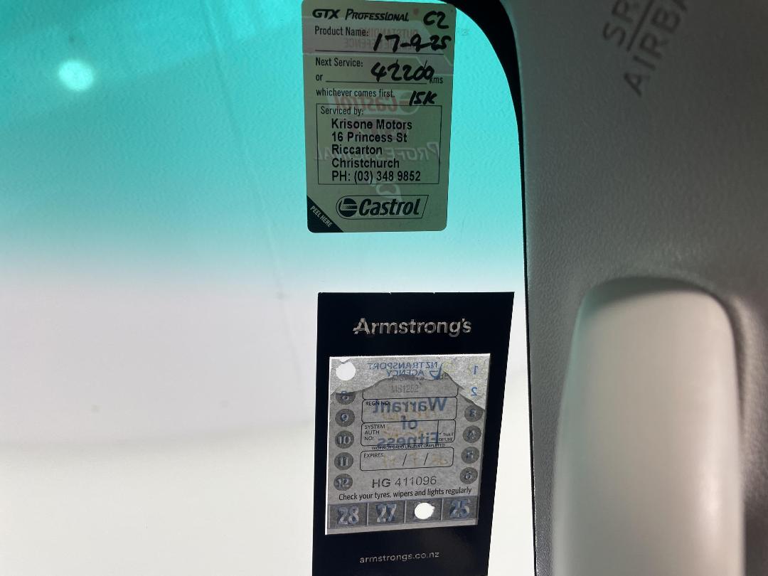 Photo '32' of Toyota Hilux