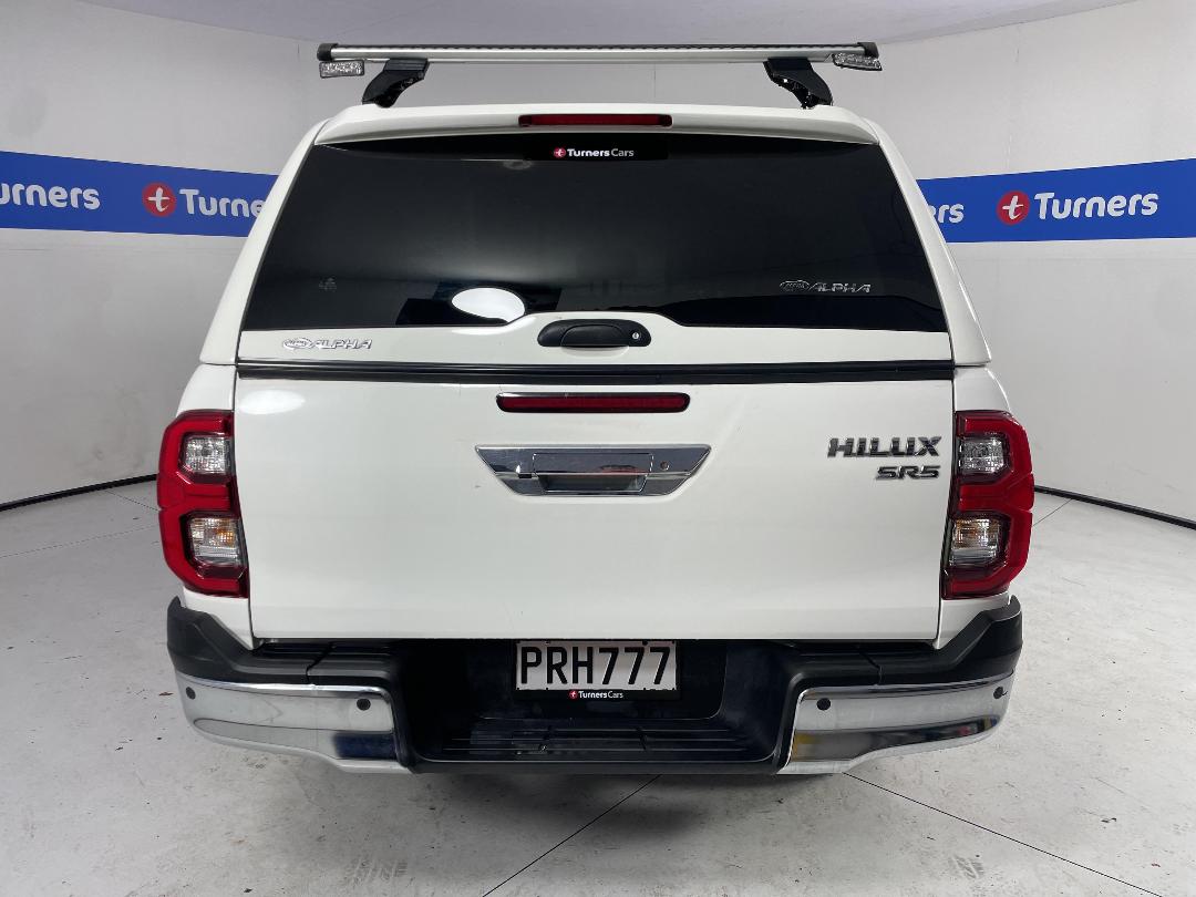 Photo '6' of Toyota Hilux