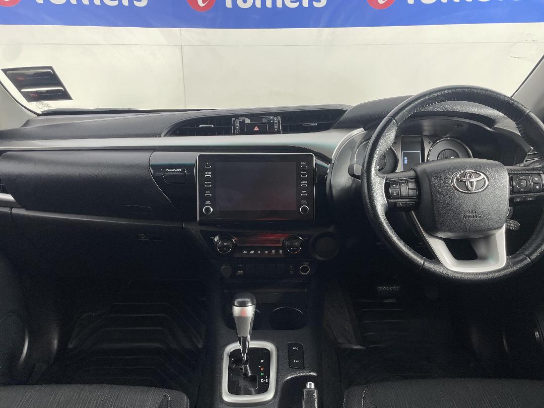 Photo '17' of Toyota Hilux