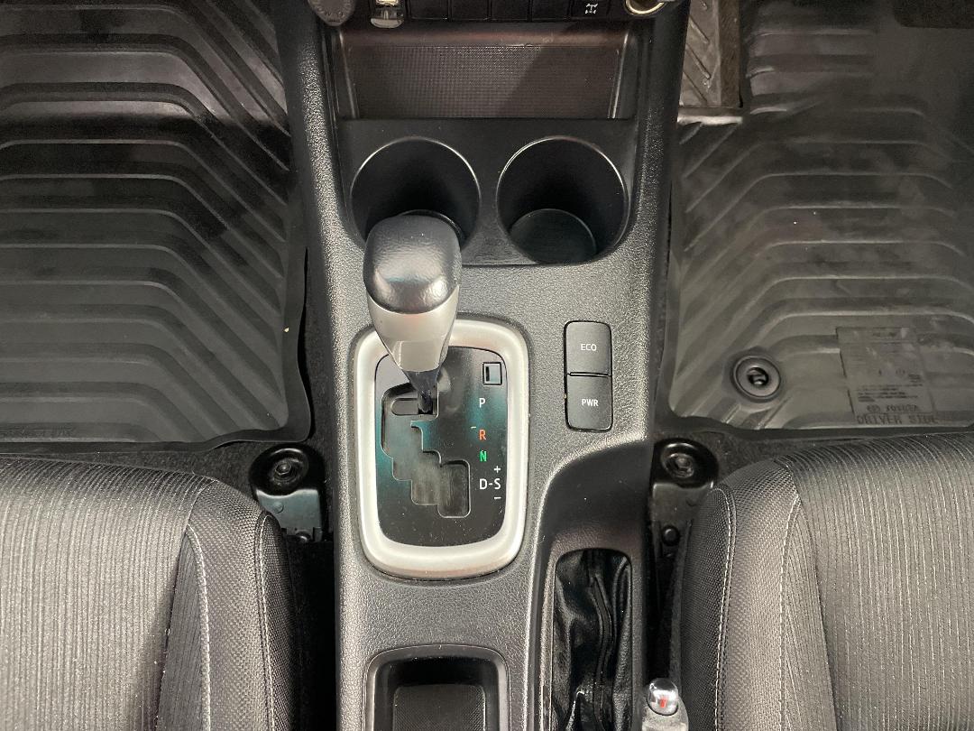 Photo '18' of Toyota Hilux