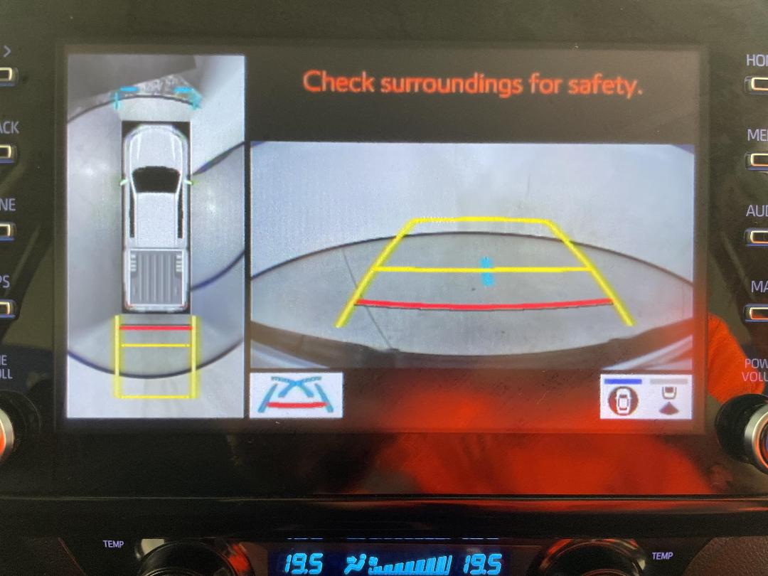 Photo '26' of Toyota Hilux