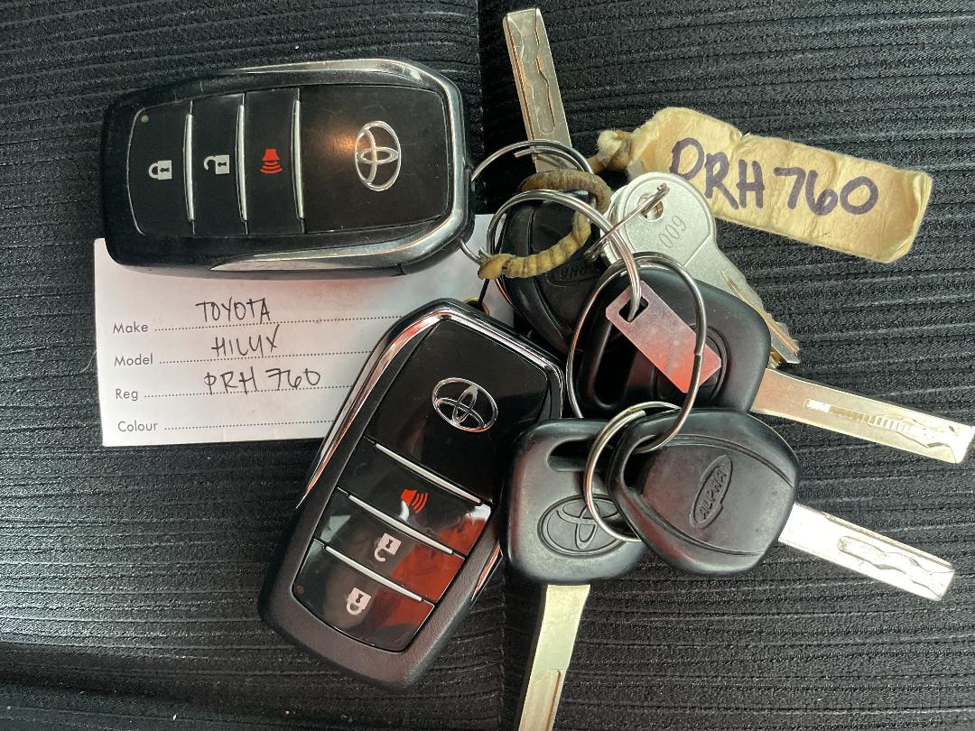 Photo '22' of Toyota Hilux