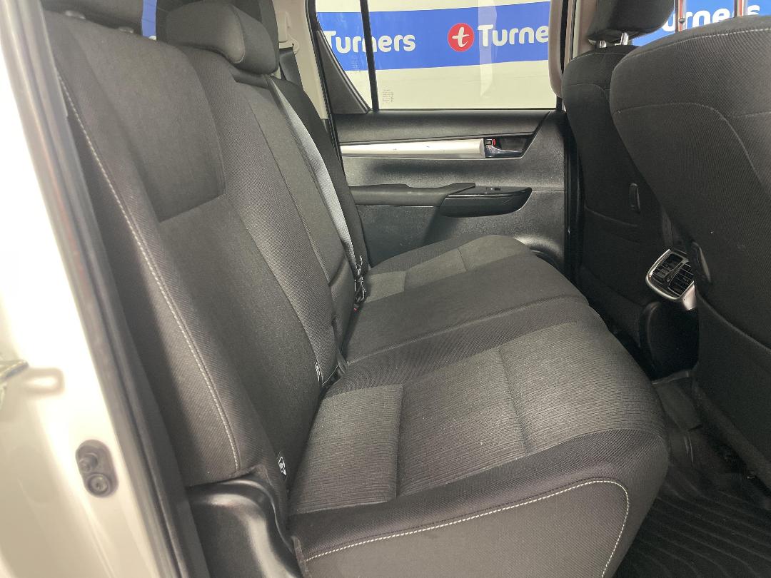 Photo '20' of Toyota Hilux