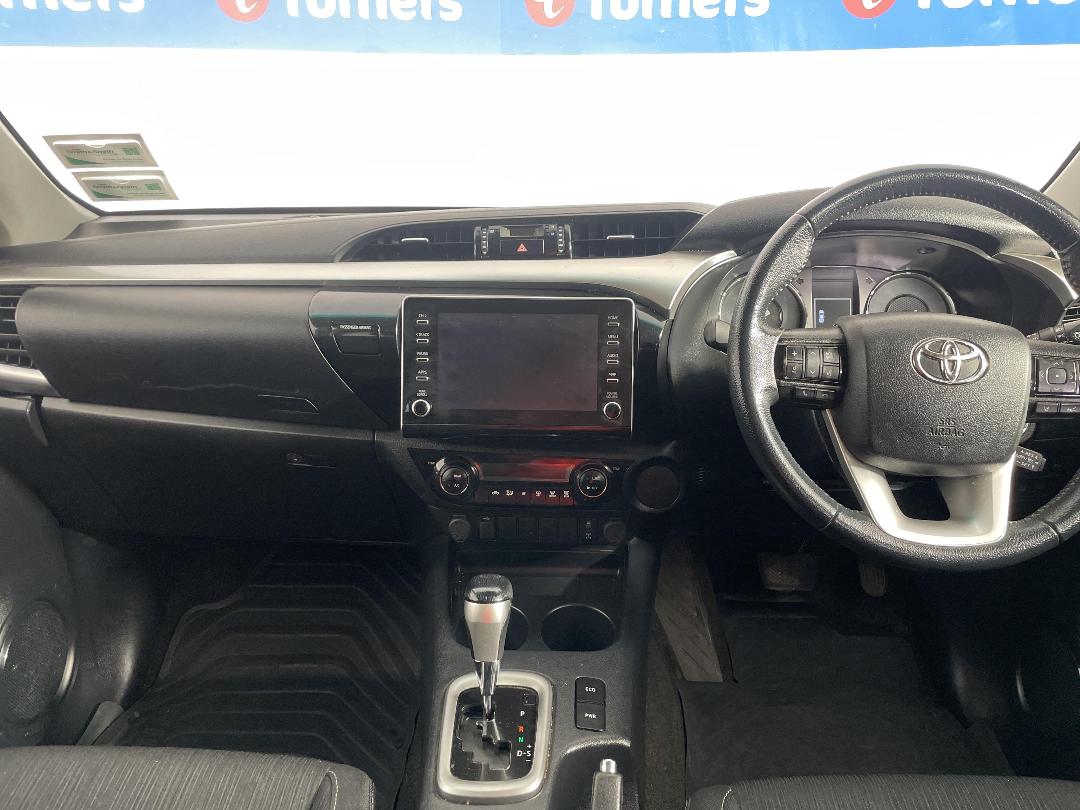 Photo '17' of Toyota Hilux