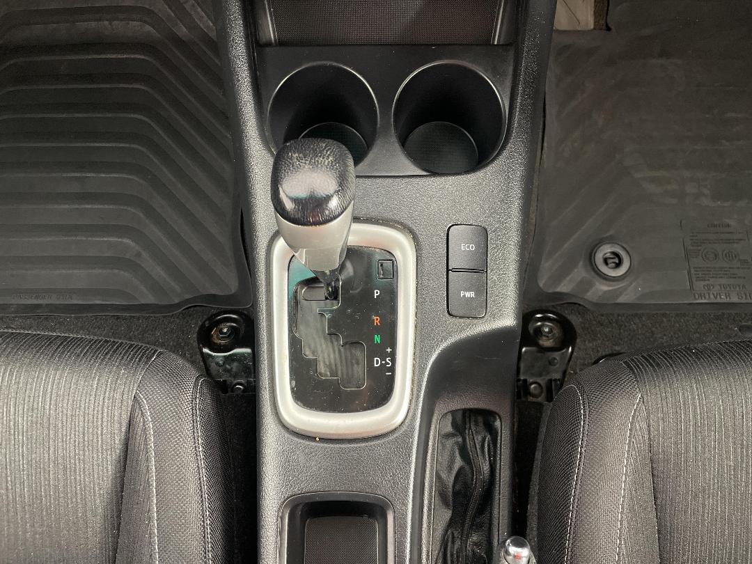 Photo '18' of Toyota Hilux