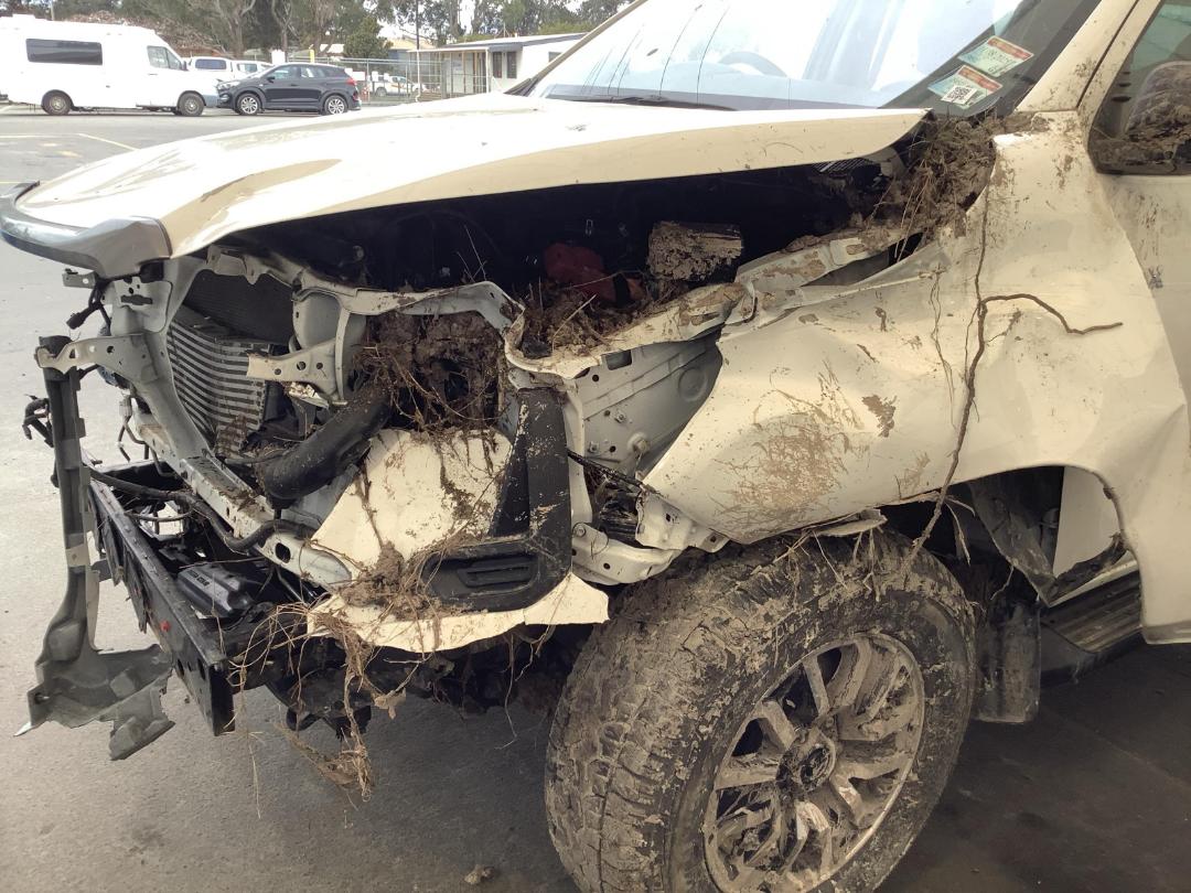 Photo '3' of Toyota Hilux SR TD DC