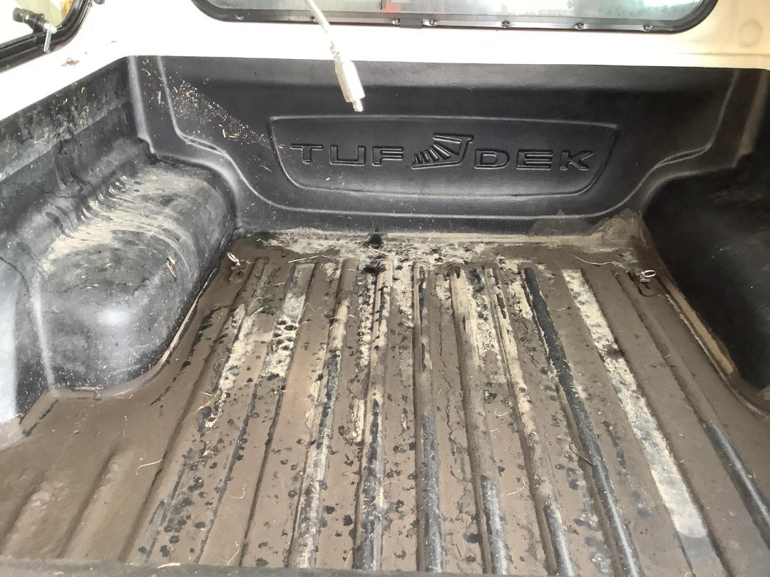 Photo '10' of Toyota Hilux SR TD DC