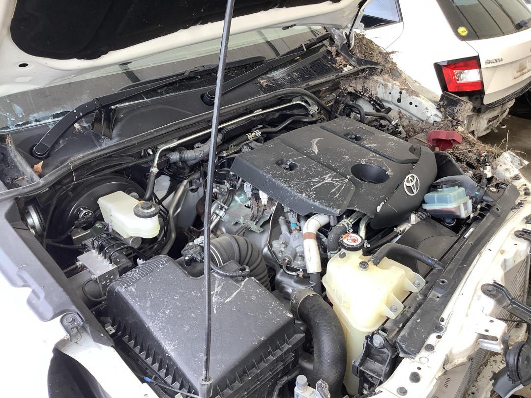 Photo '15' of Toyota Hilux SR TD DC