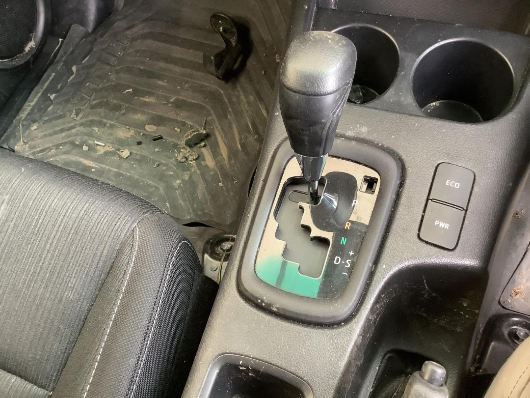 Photo '18' of Toyota Hilux SR TD DC