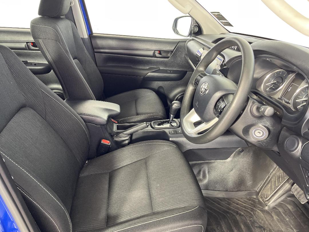 Photo '16' of Toyota Hilux Photo '16' of Toyota Hilux