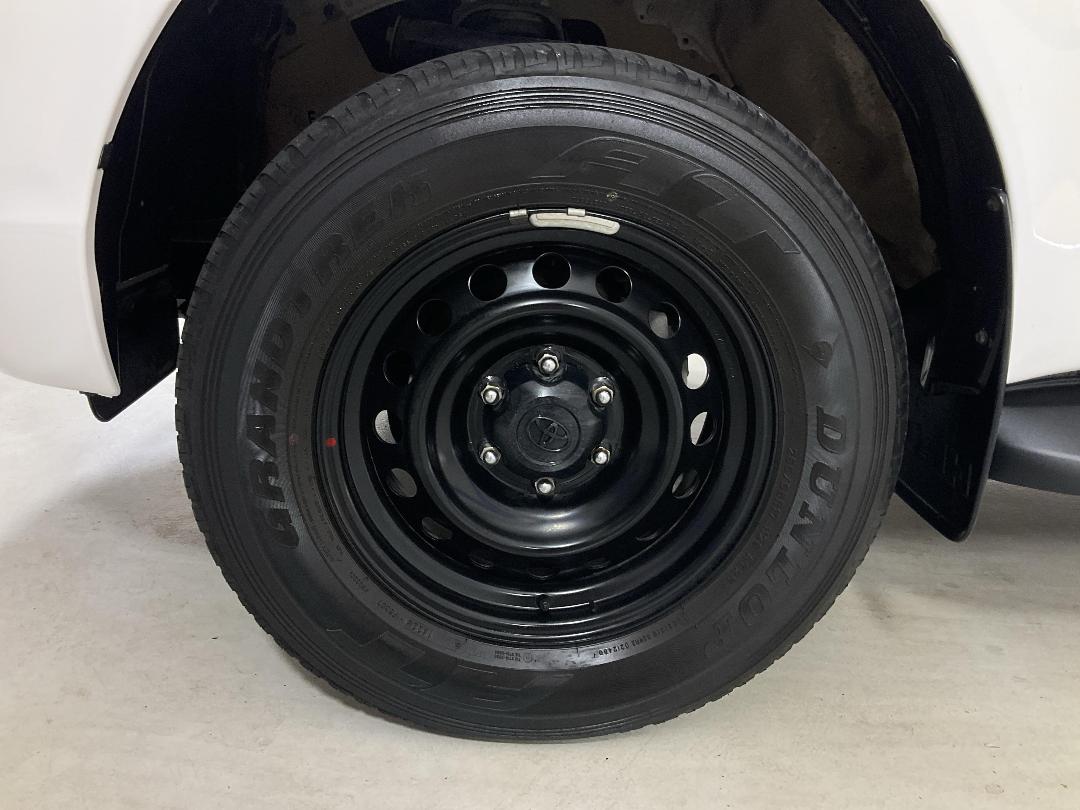 Photo '10' of Toyota Hilux