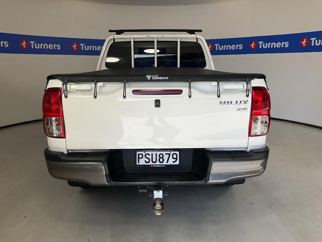 Photo '6' of Toyota Hilux