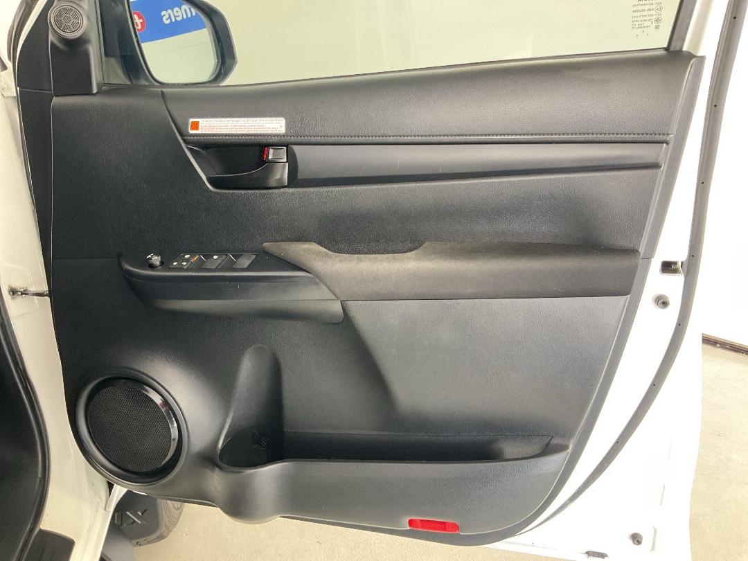 Photo '15' of Toyota Hilux