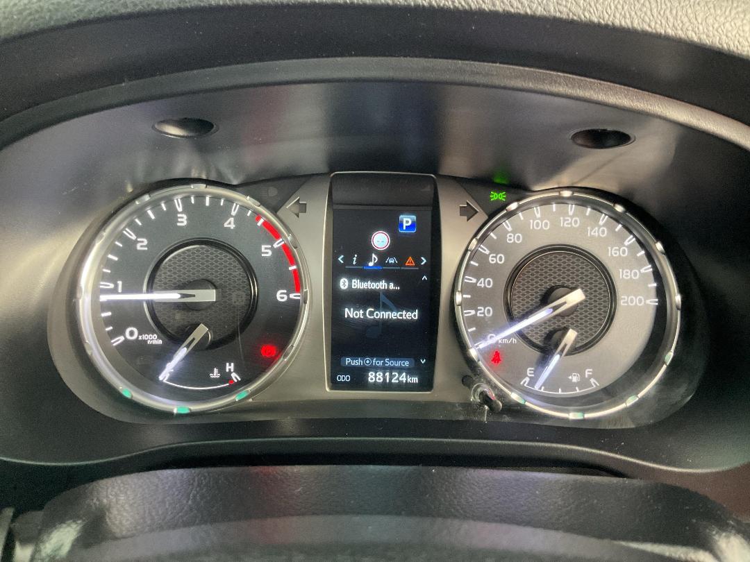 Photo '21' of Toyota Hilux