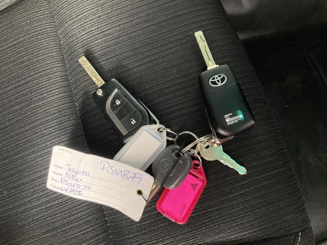 Photo '22' of Toyota Hilux