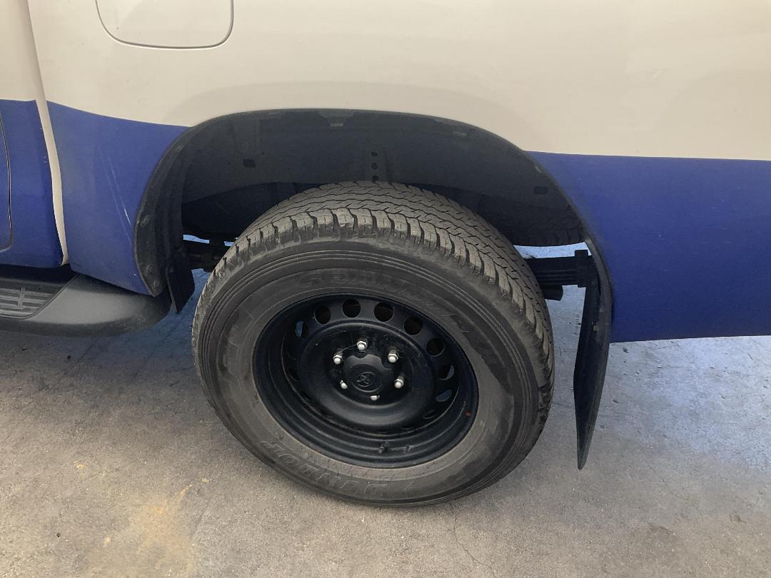 Photo '10' of Toyota Hilux SR TD DC