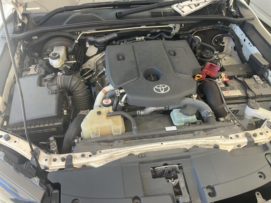 Photo '15' of Toyota Hilux SR TD DC