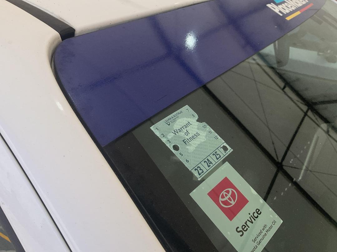 Photo '23' of Toyota Hilux SR TD DC