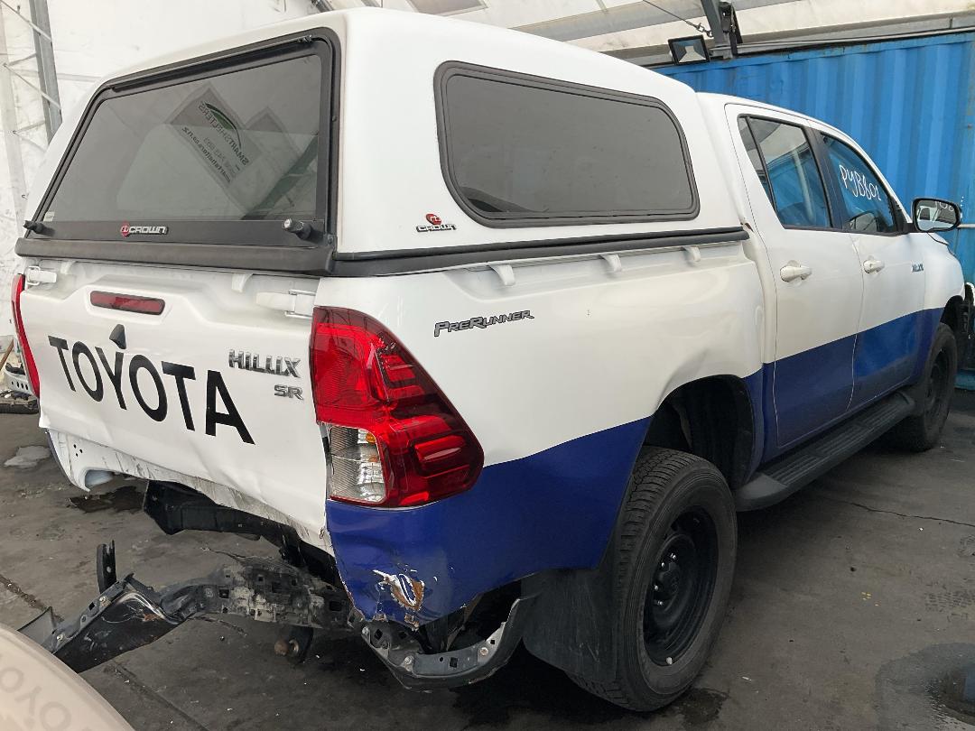 Photo '9' of Toyota Hilux SR TD DC