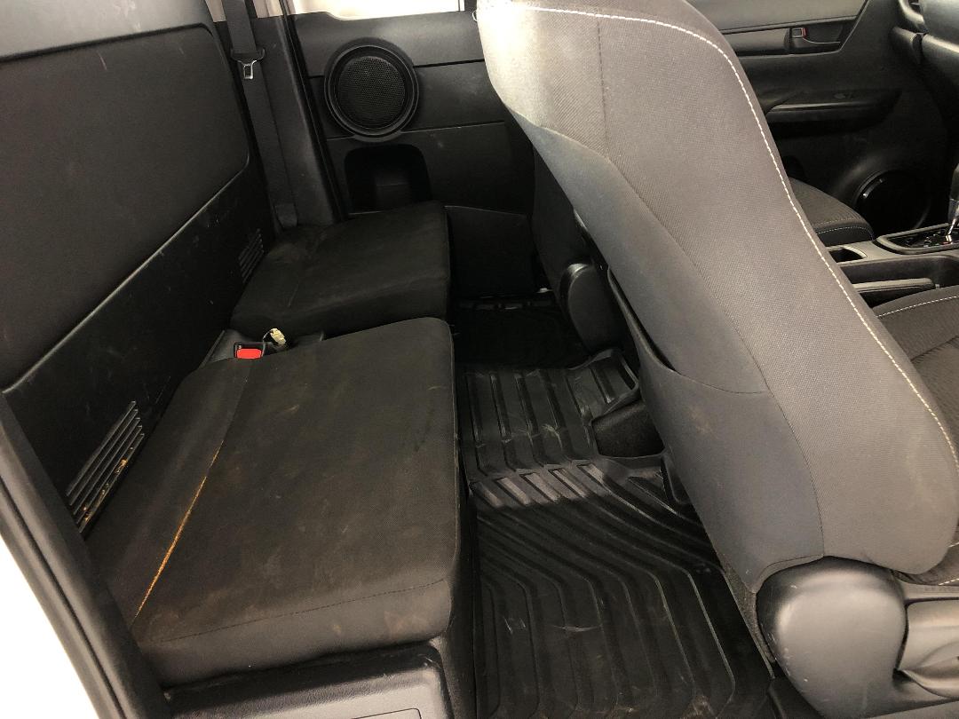 Photo '20' of Toyota Hilux