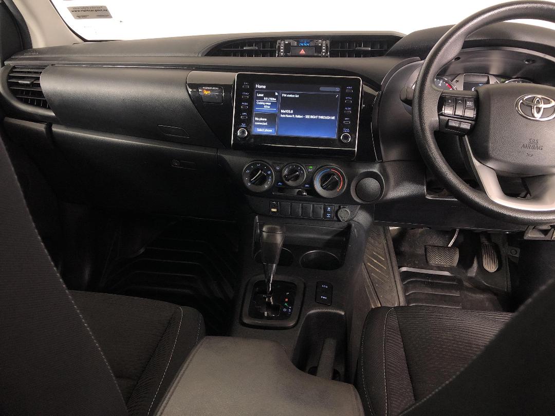 Photo '17' of Toyota Hilux