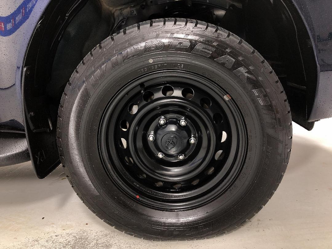 Photo '9' of Toyota Hilux