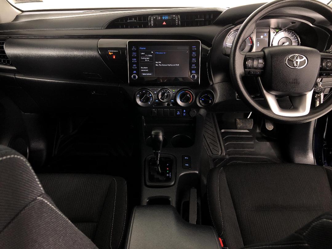 Photo '17' of Toyota Hilux