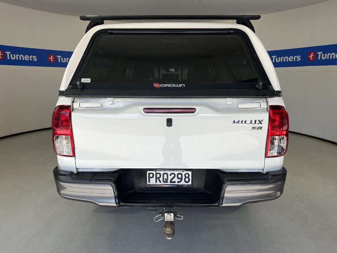 Photo '6' of Toyota Hilux