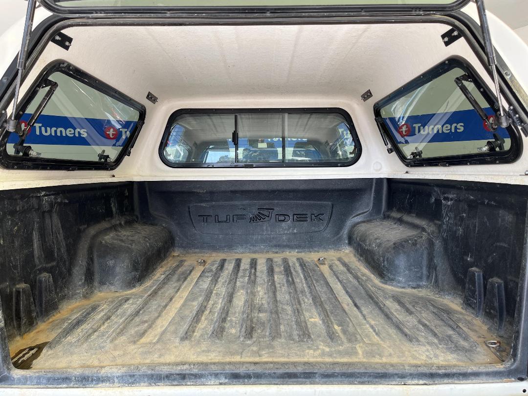 Photo '14' of Toyota Hilux