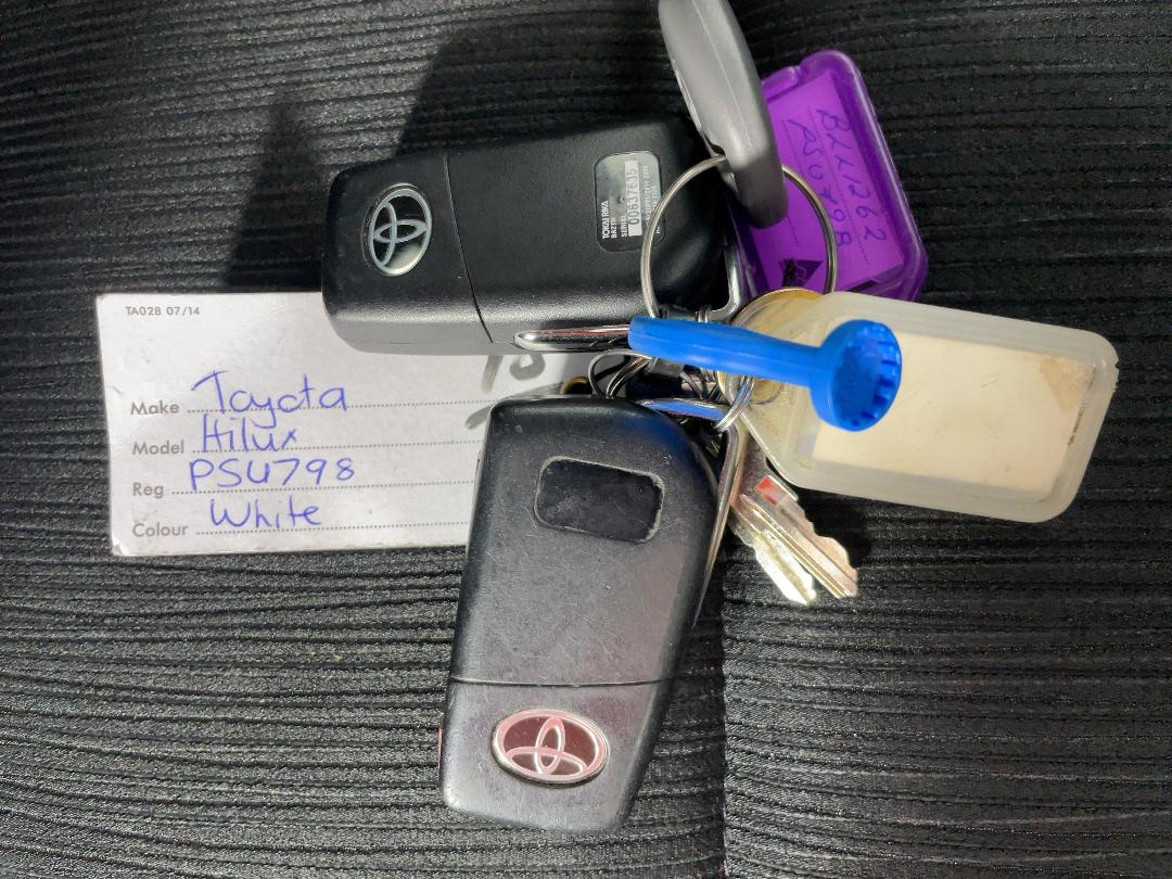 Photo '22' of Toyota Hilux