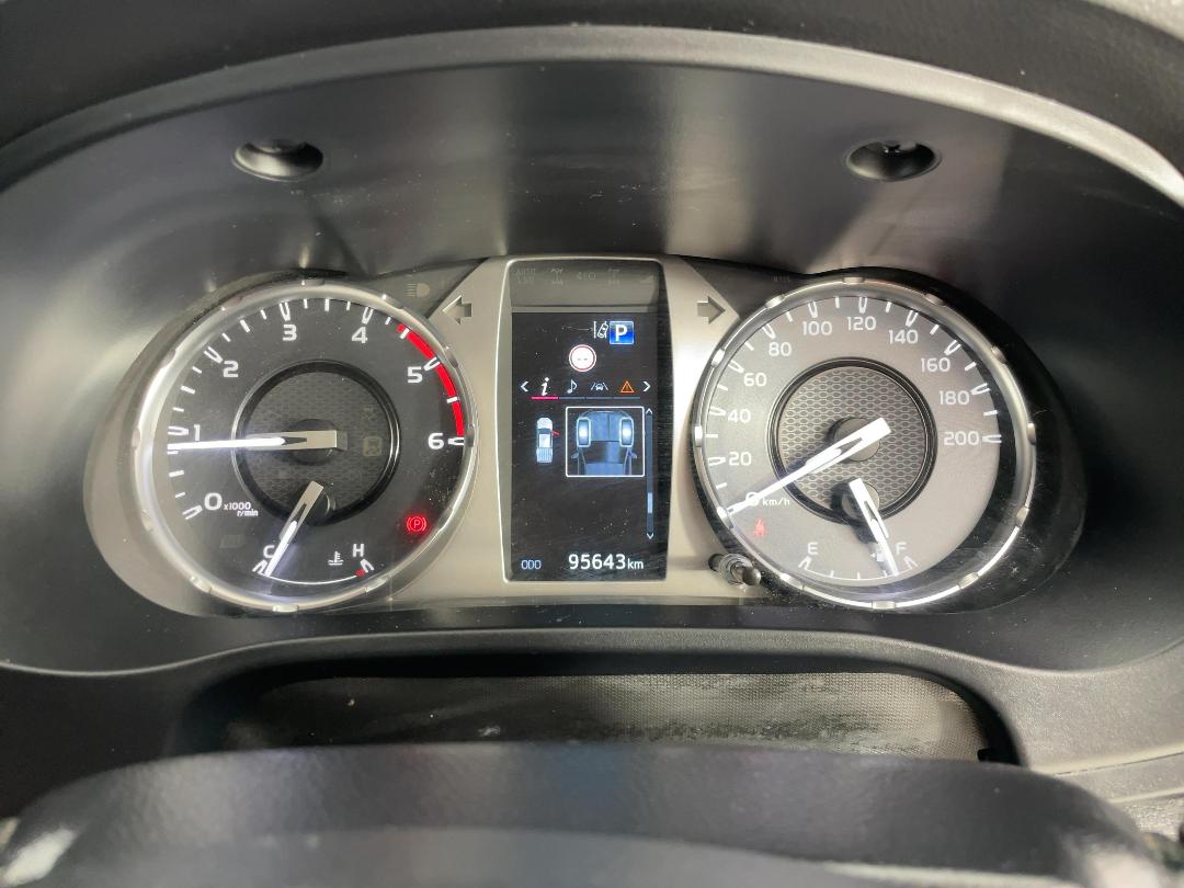 Photo '21' of Toyota Hilux