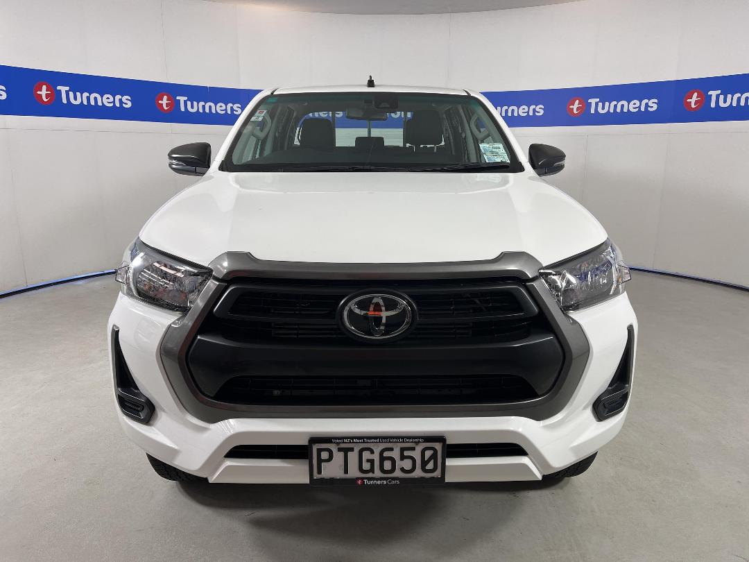 Photo '2' of Toyota Hilux