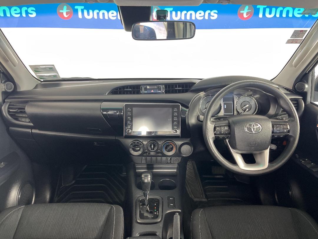 Photo '17' of Toyota Hilux