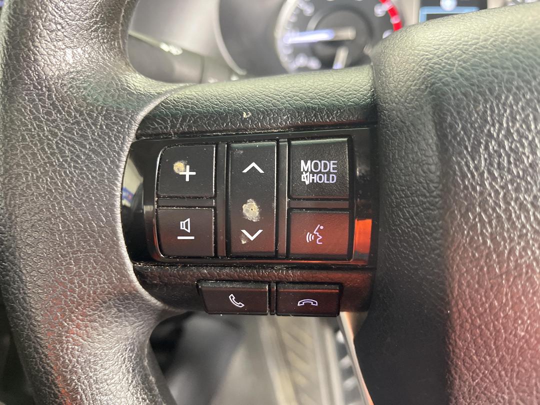 Photo '24' of Toyota Hilux