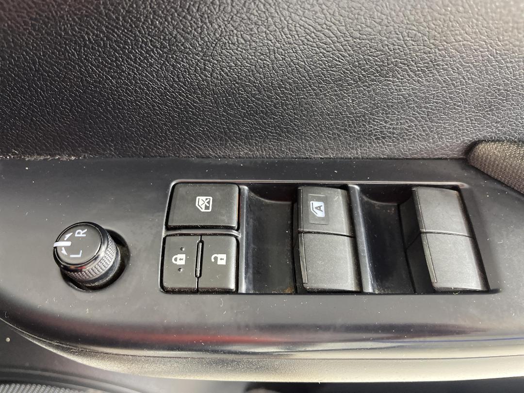 Photo '26' of Toyota Hilux