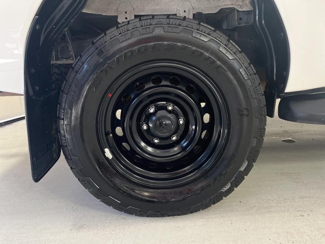 Photo '12' of Toyota Hilux Photo '12' of Toyota Hilux