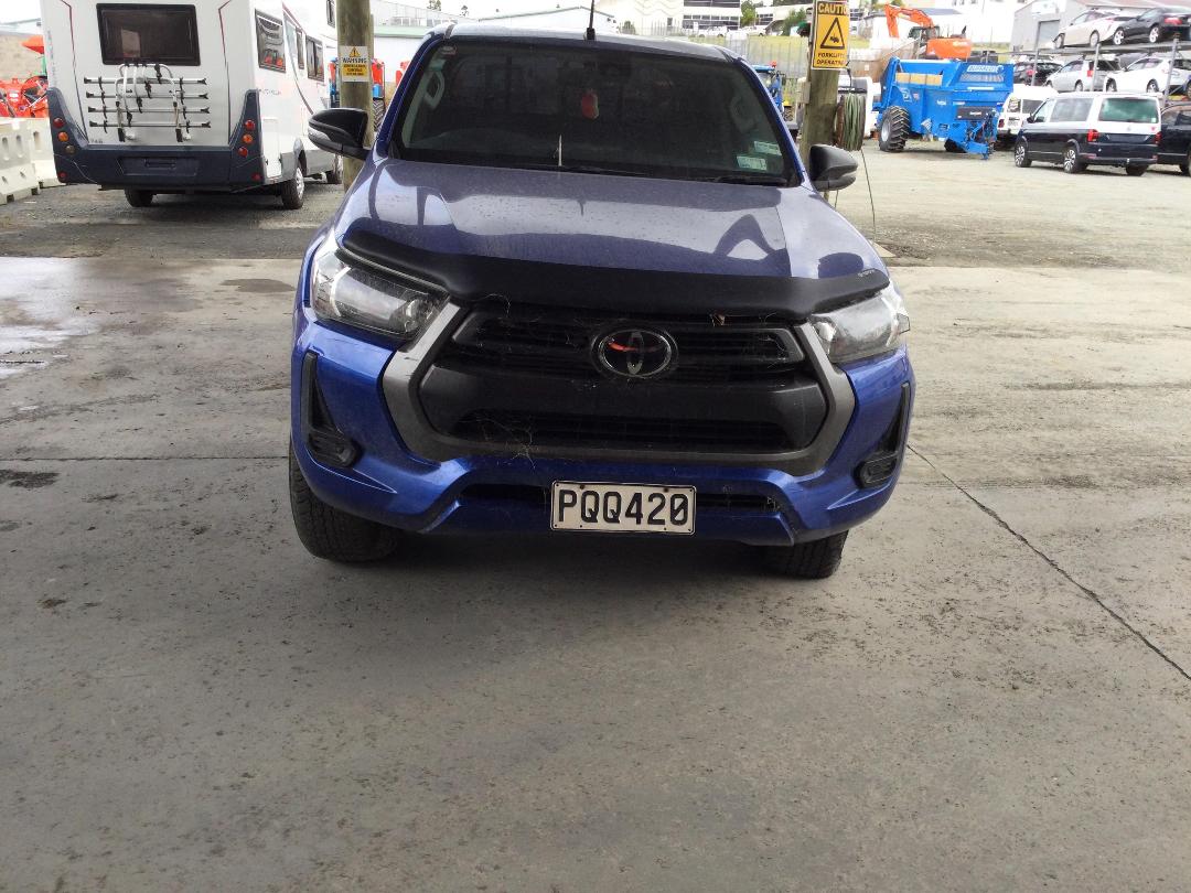 Photo '2' of Toyota Hilux SR TD DC