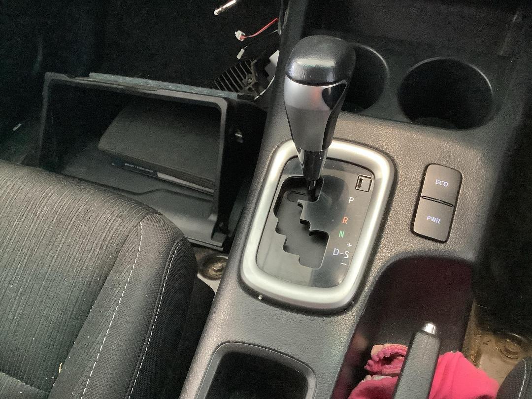 Photo '18' of Toyota Hilux SR5 TD DC