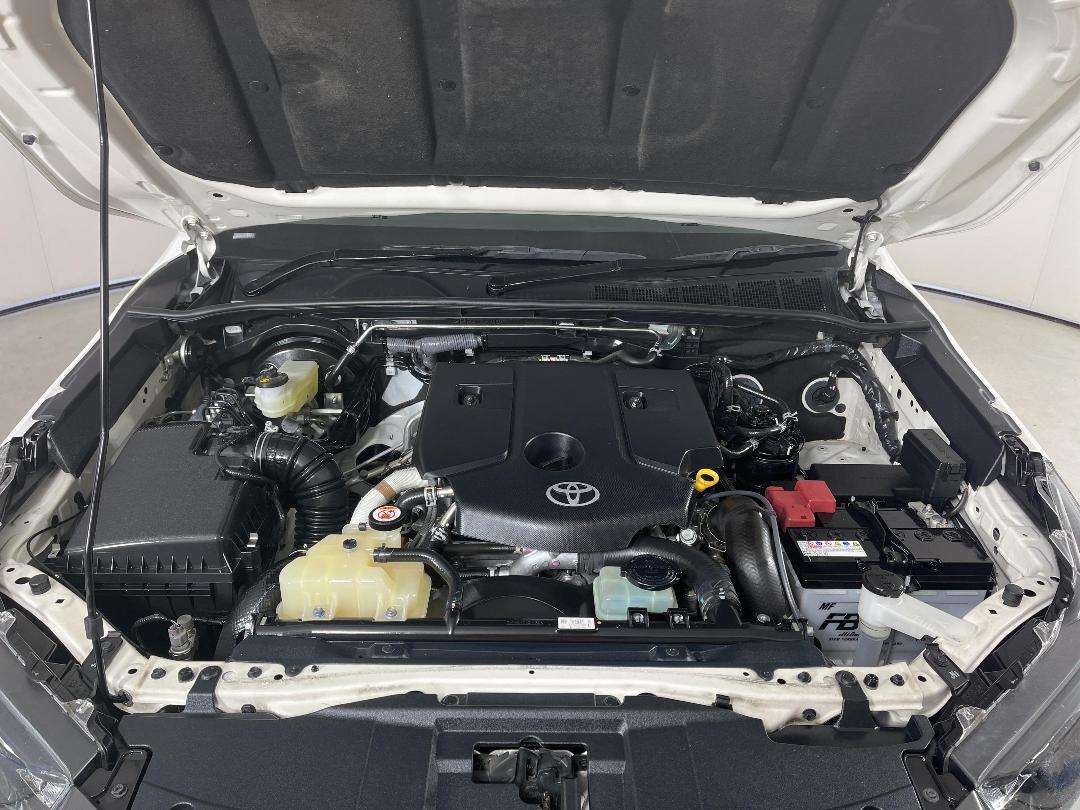 Photo '13' of Toyota Hilux