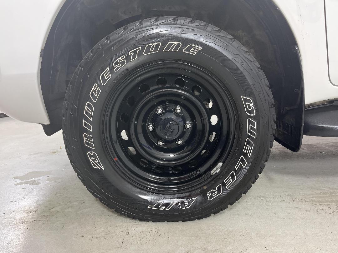 Photo '10' of Toyota Hilux