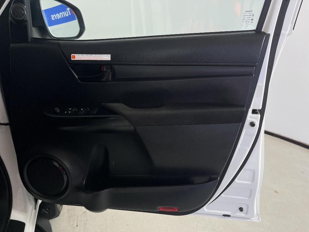 Photo '15' of Toyota Hilux