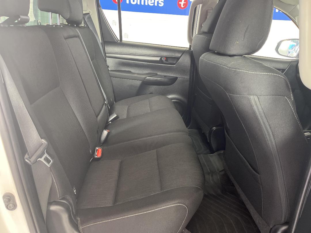 Photo '20' of Toyota Hilux