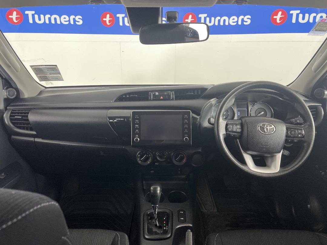 Photo '17' of Toyota Hilux