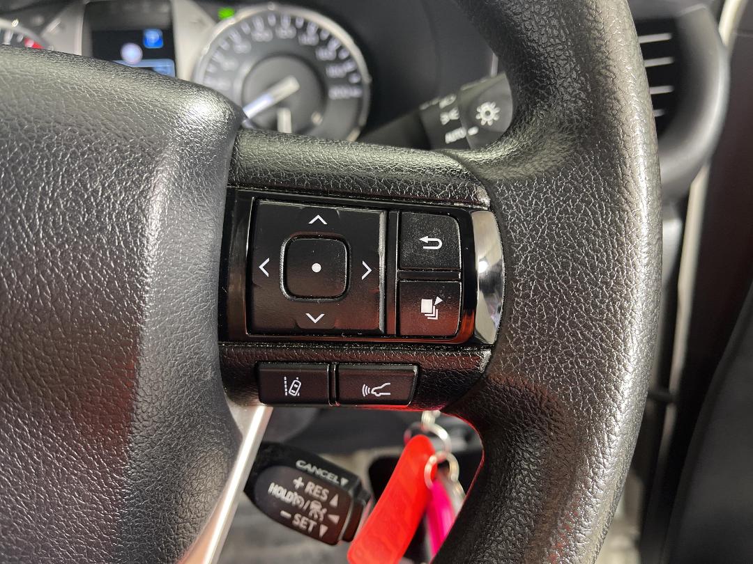 Photo '25' of Toyota Hilux