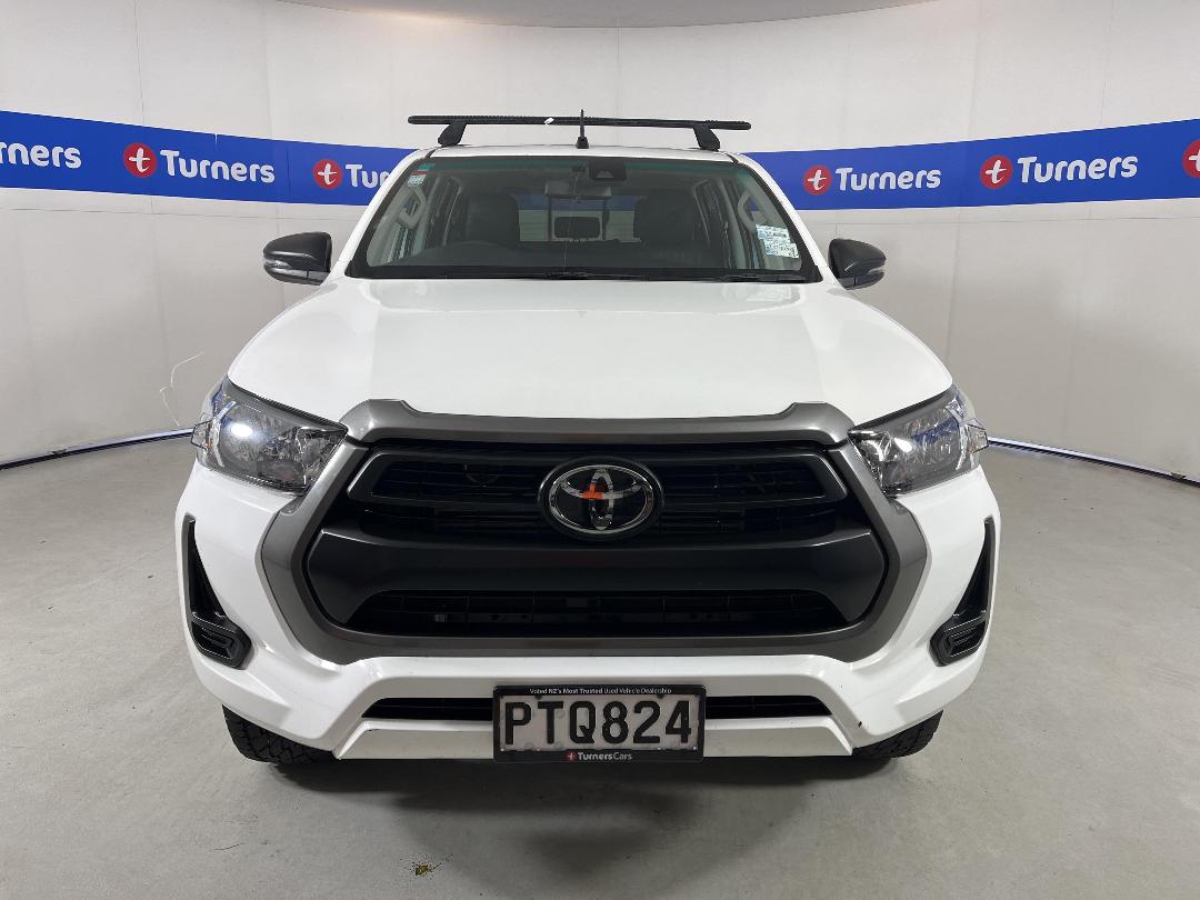 Photo '2' of Toyota Hilux