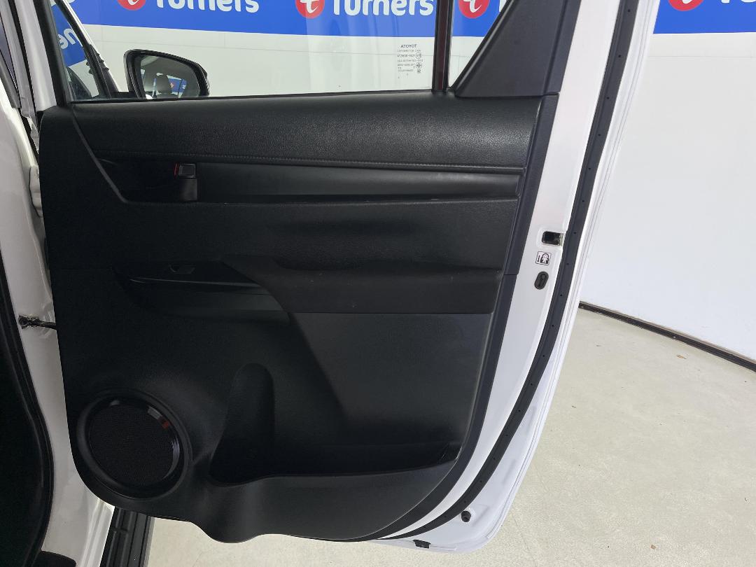 Photo '19' of Toyota Hilux