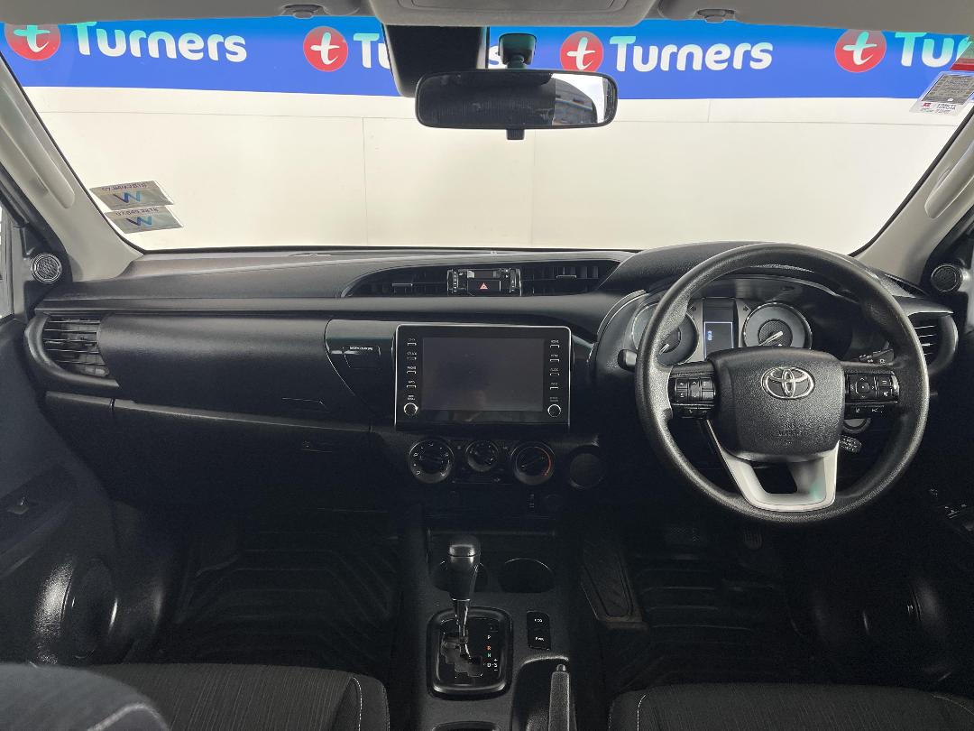 Photo '17' of Toyota Hilux