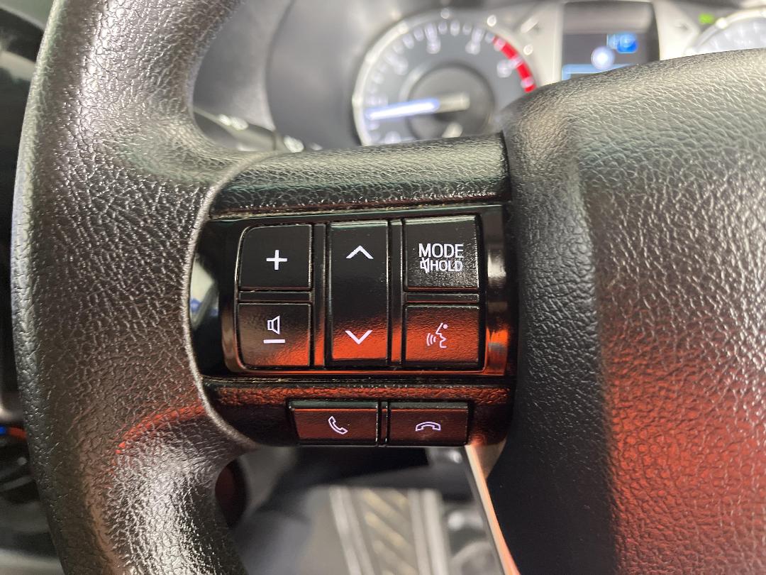 Photo '24' of Toyota Hilux