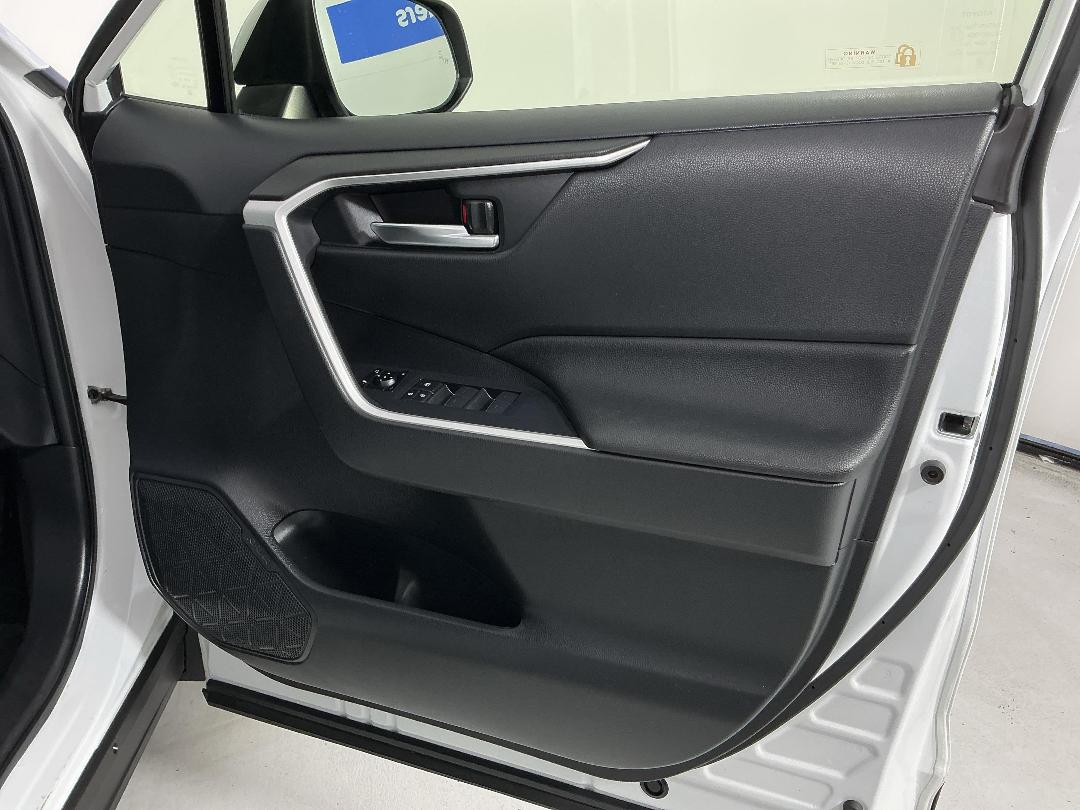 Photo '15' of Toyota Rav4 Photo '15' of Toyota Rav4