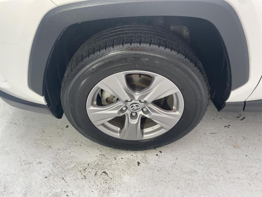 Photo '10' of Toyota Rav4